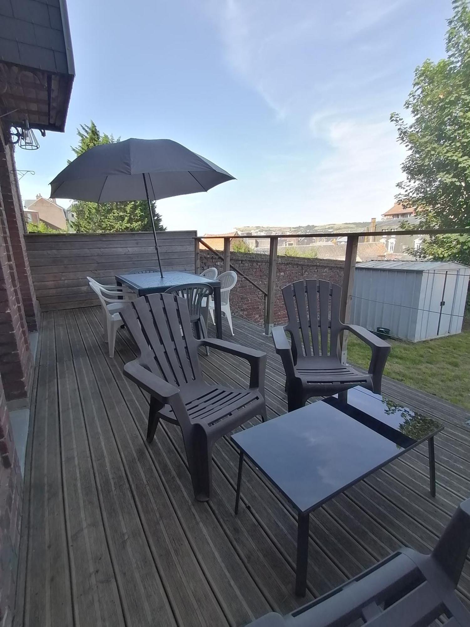 O Pilotis Avec Terrasse Et Jardin * Le Tréport